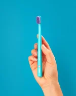 Curaprox CS 1560 Soft Μαλακή Οδοντόβουρτσα Τιρκουάζ-Μωβ, 1 τεμάχιο - Image 4